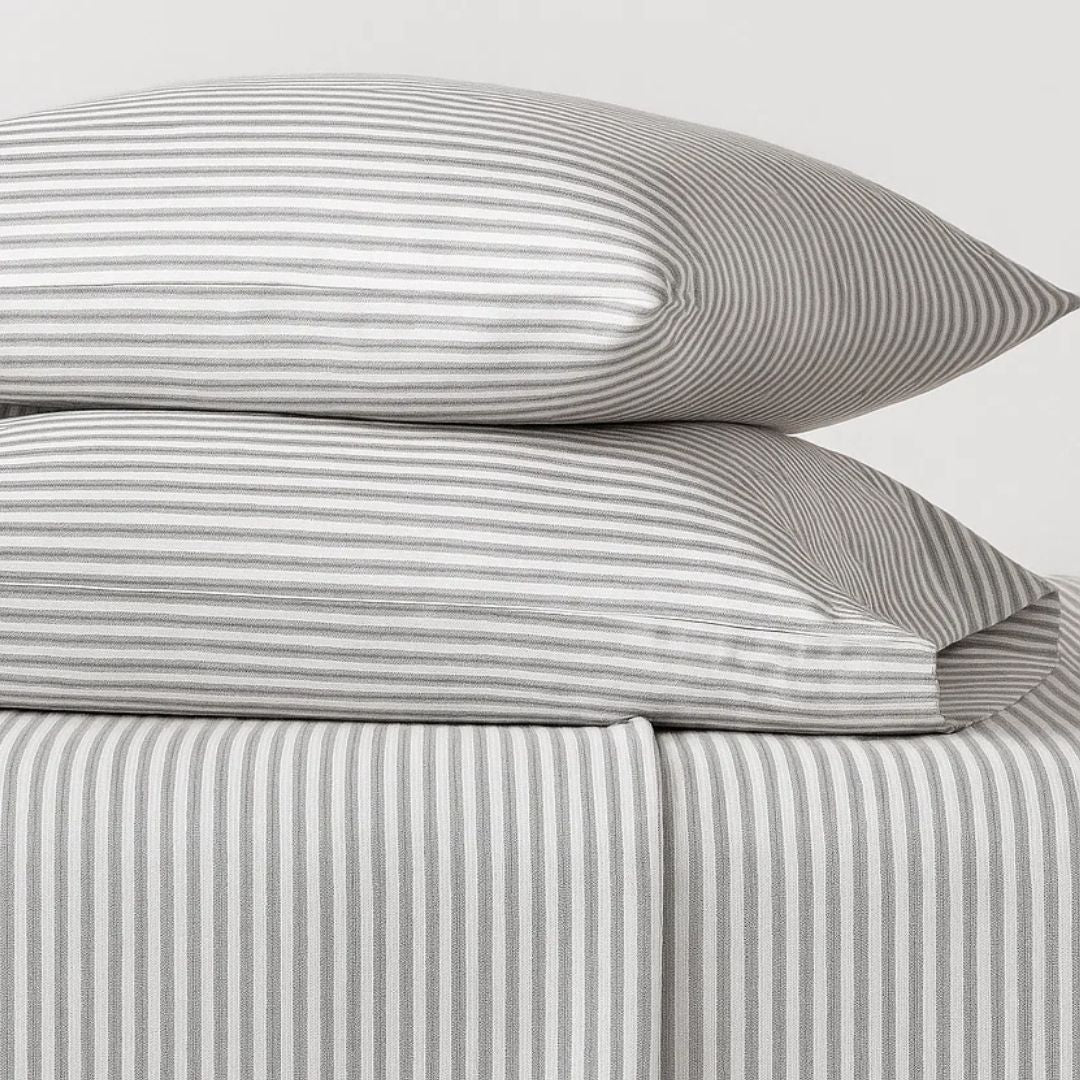 Cationic Stripe Bedding Set